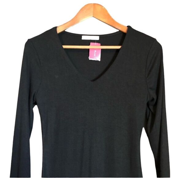 NWT!‎ Active USA black dress long sleeve v neck. - Picture 2 of 11